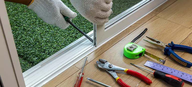 Window Hinge Repair in Glenvar Heights, FL